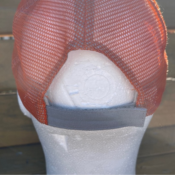 KUBOTA WINCHESTER EQUIPMENT COMPANY ORANGE GREY TRUCKER HAT - Picture 3 of 6